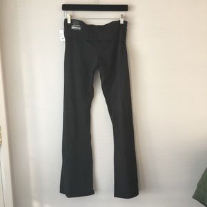 Aeropostale- Live Love Dream Leggings